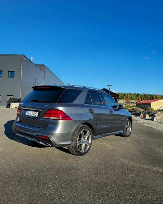 Mercedes som gjordes iordning innan försäljning 💎

📧 info@re-shine.se
.
.
.
#BilvårdSverige
#ReshineCarCare
#ReshineBilvård
#Reshine
#ProfessionalDetailers
#Bilvård
#CleanCar
#ReshineBilvårdsprodukter
#Rekond
#Rekondsverige