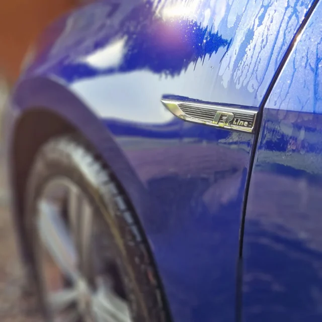 För att vi älskar nytvättade bilar 💎💎...
.
.
.
#BilvårdSverige
#ReshineCarCare
#ReshineBilvård
#Reshine
#ProfessionalDetailers
#Bilvård
#CleanCar
#ReshineBilvårdsprodukter
#Rekond
#Rekondsverige
@arcticlean